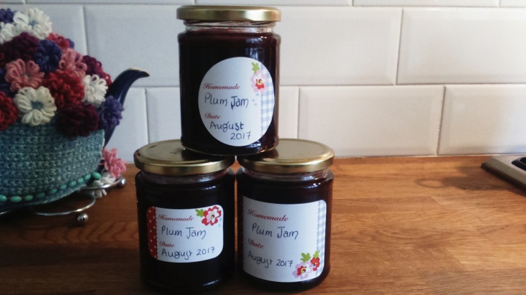 homemade summer plum jam
