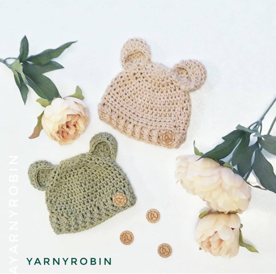 Crochet hat pattern, bear hat